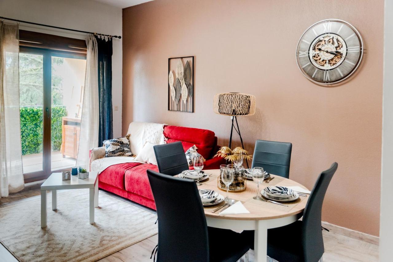 Appartement Moderne Central Avec Piscine, Garage Prive Et Terrasse Sud Uzès Buitenkant foto
